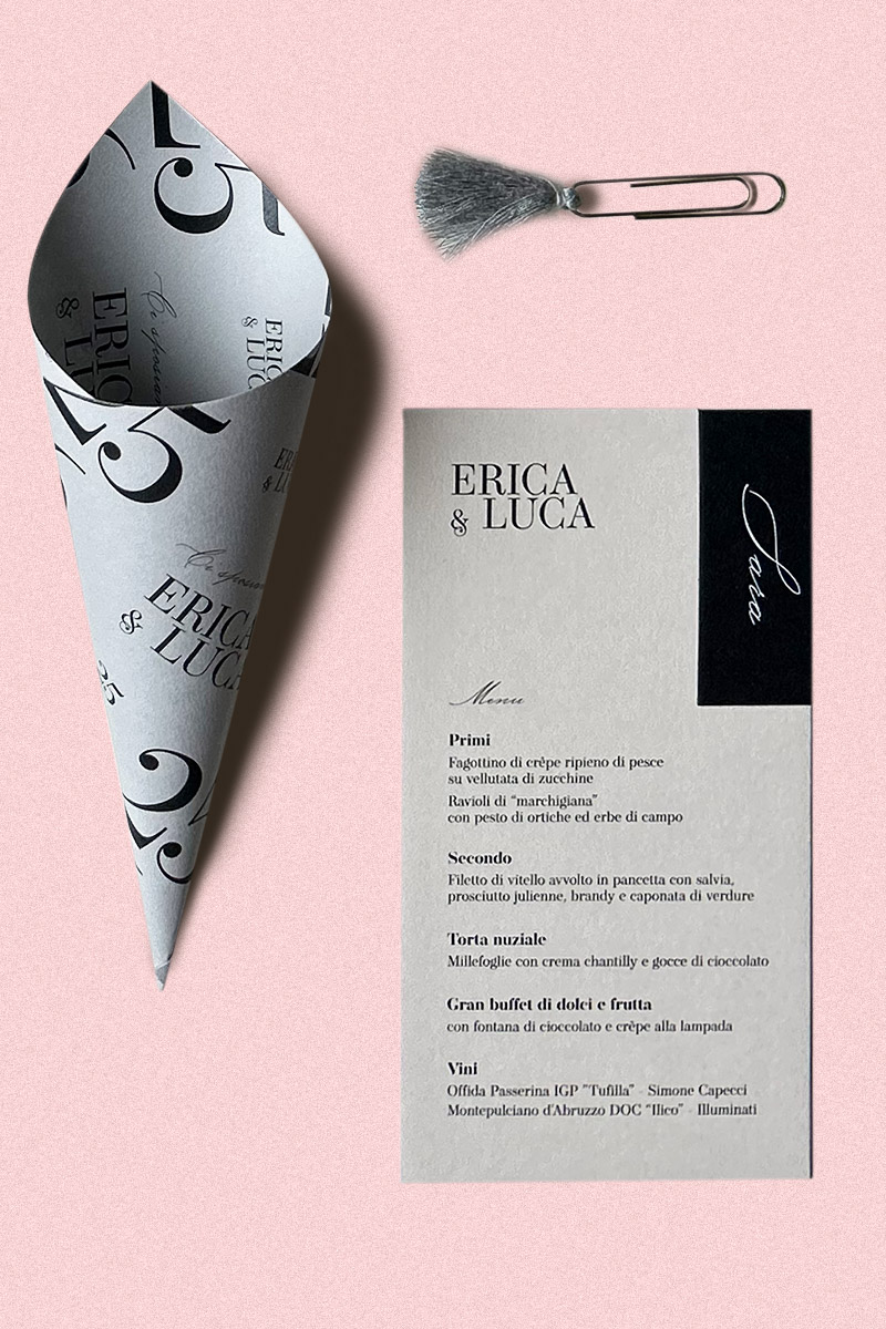 Menù di Nozze con Tag segnaposto Collezione Ti Amo - Coordinato matrimoniale moderno ispirata al design tipografico Menù di Nozze con Tag segnaposto Collezione Ti Amo
